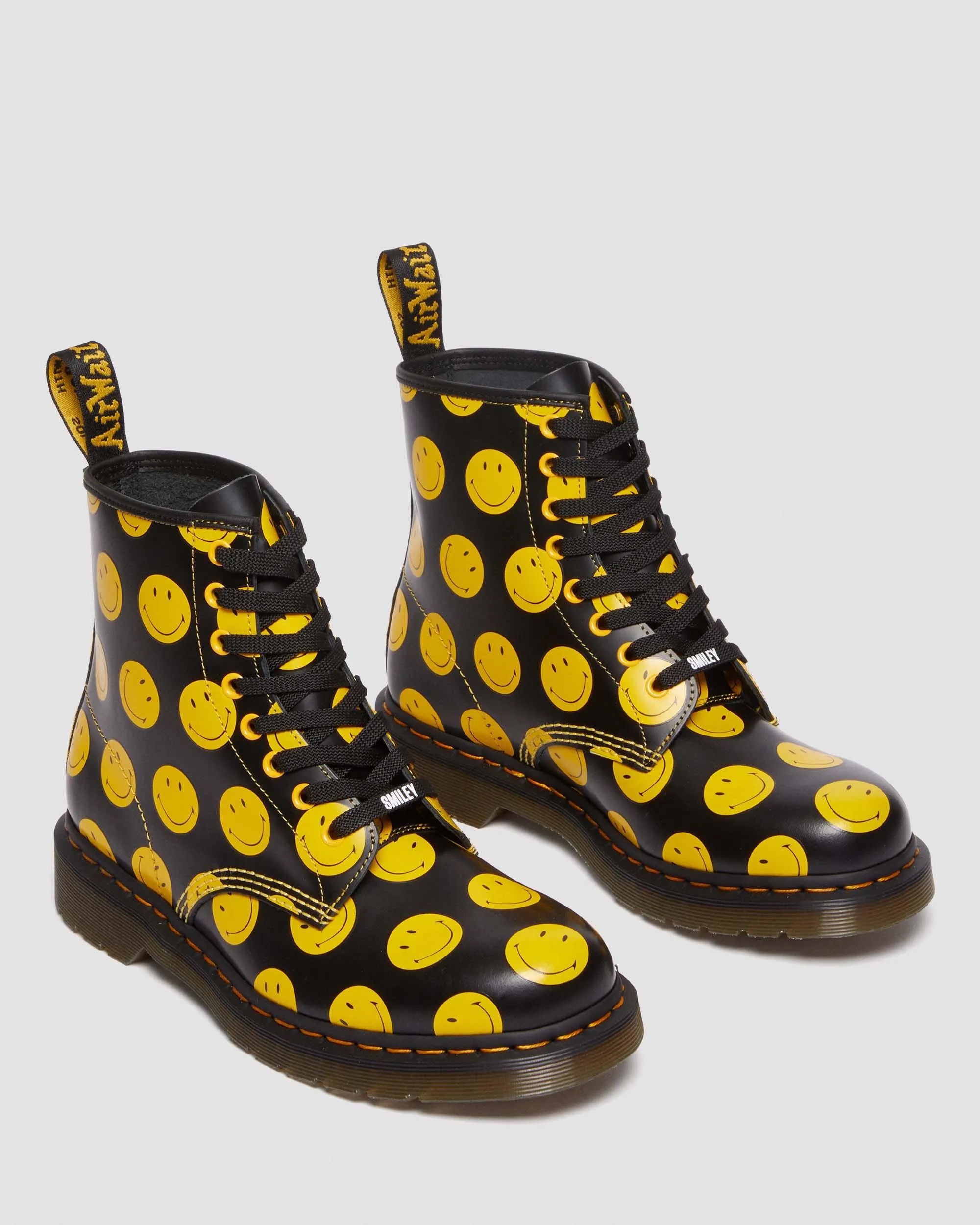 1460 Smiley Smooth leather lace-up boots Dr. Martens