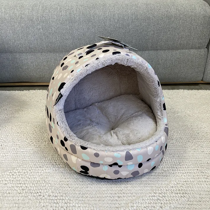 SAMPLE SALE: Leo Spot Taupe Hooded Pet House